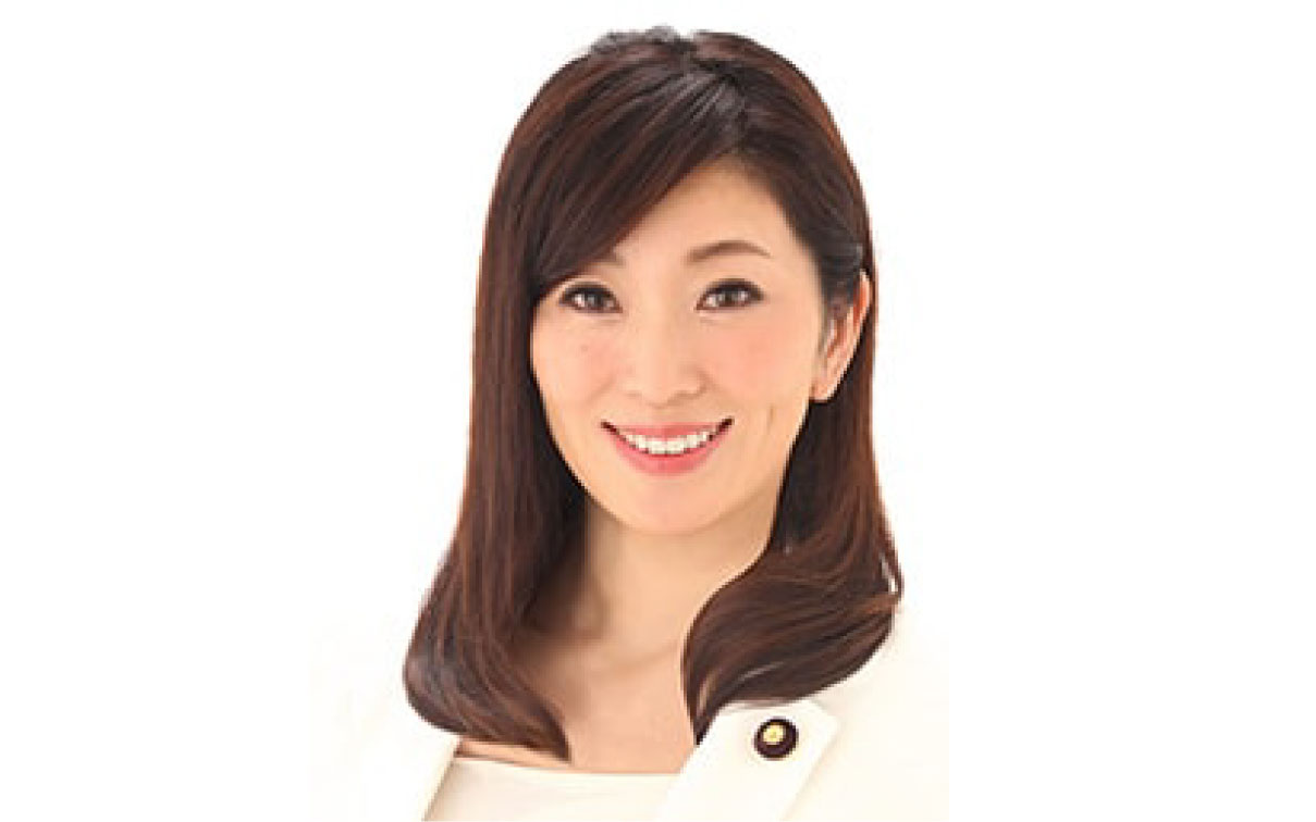 吉川 ゆうみ